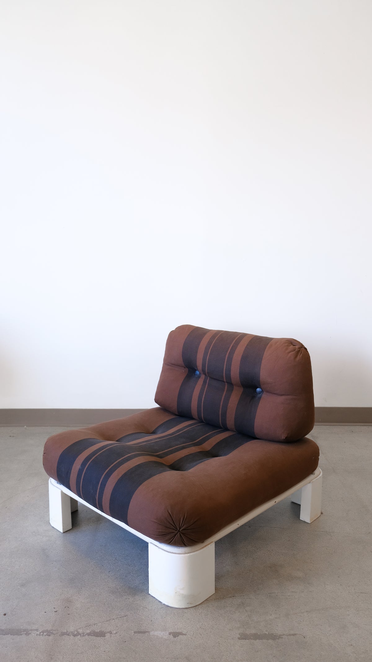 Klacken Lounge Chair
