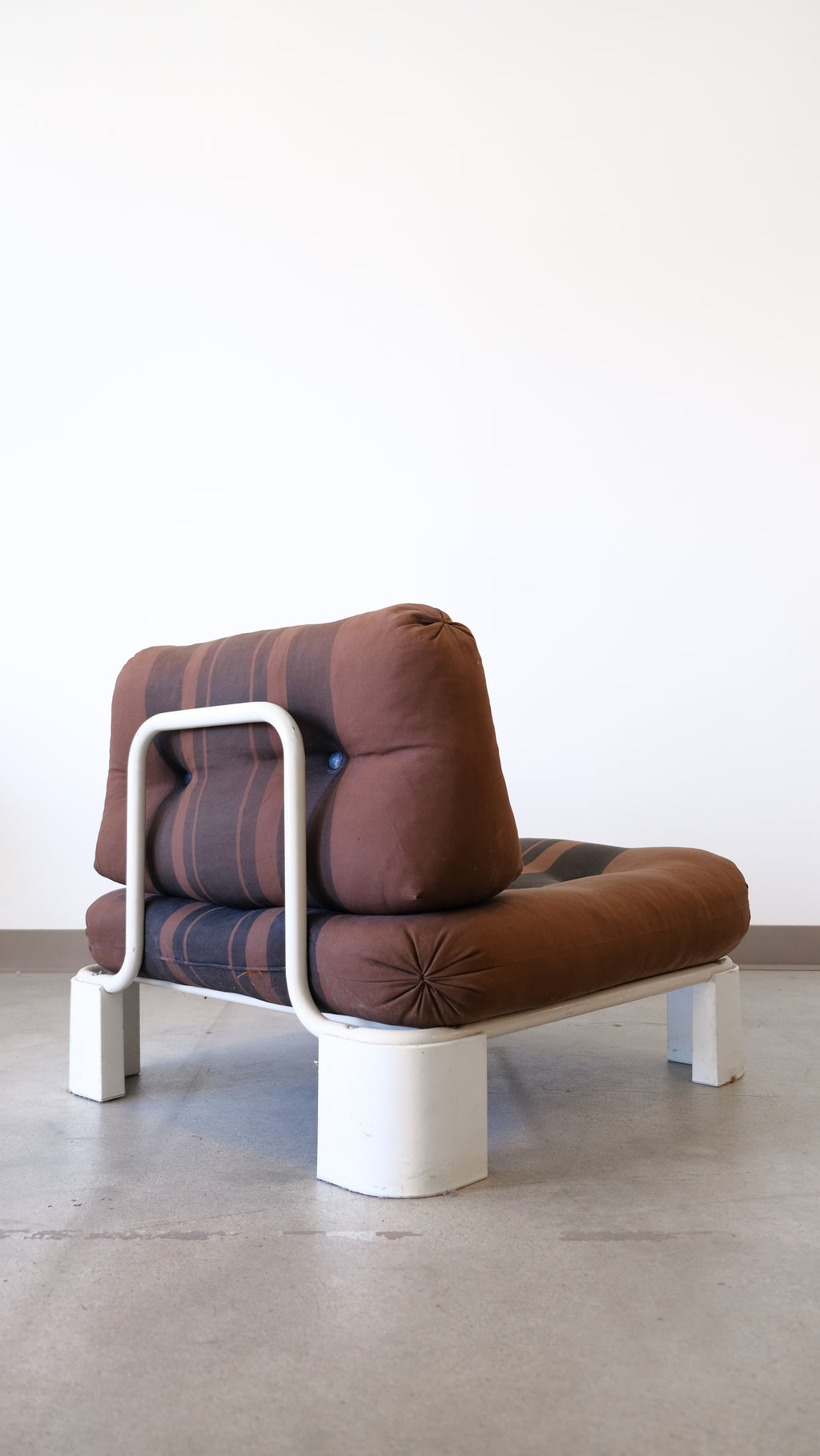 Klacken Lounge Chair