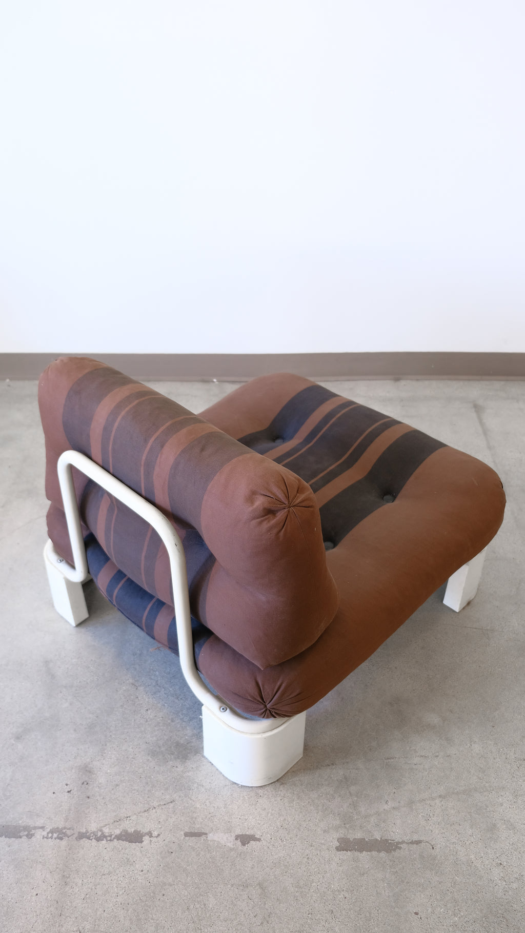 Klacken Lounge Chair