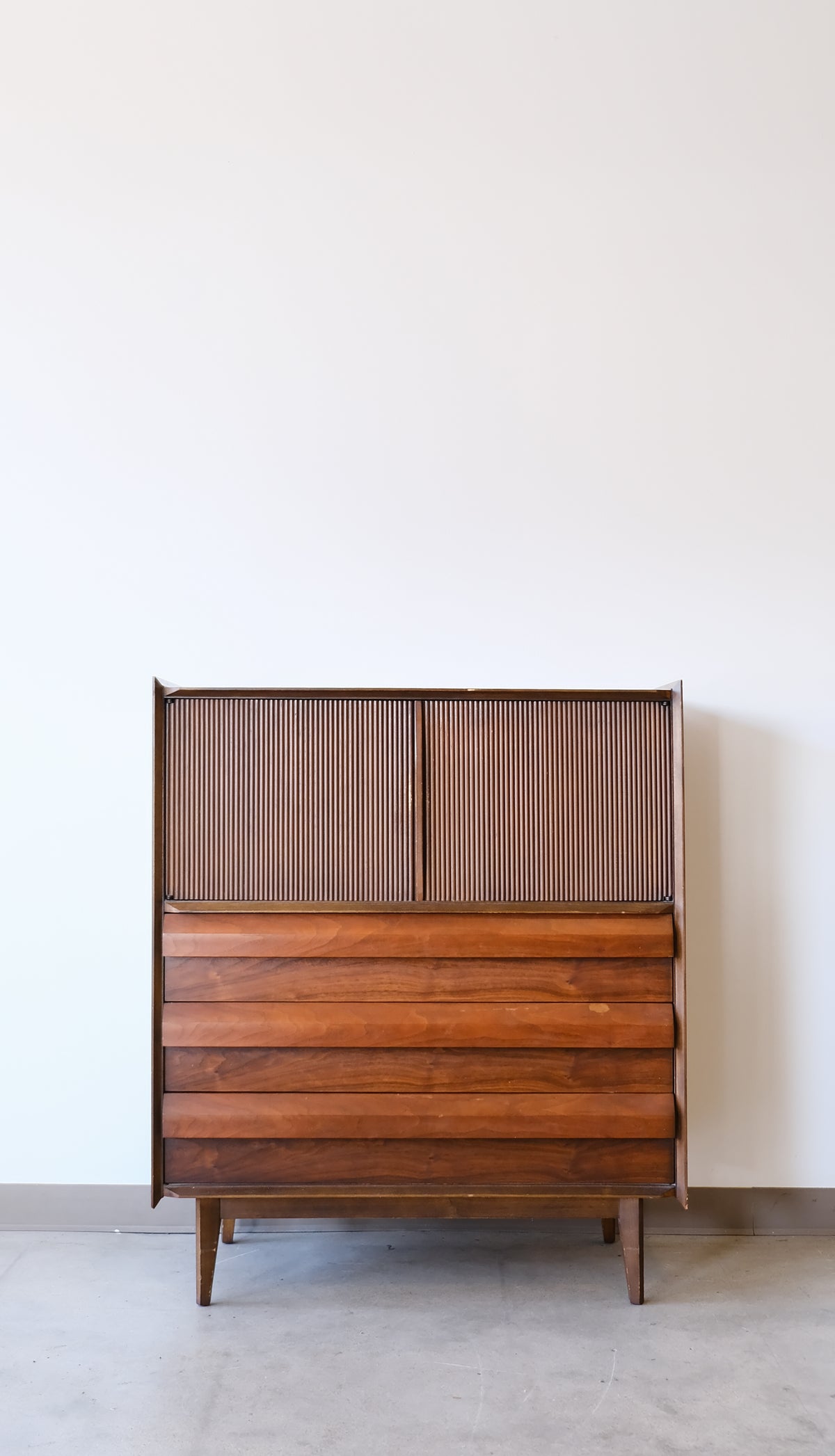 Lane First Edition 5 Drawer Tall Dresser