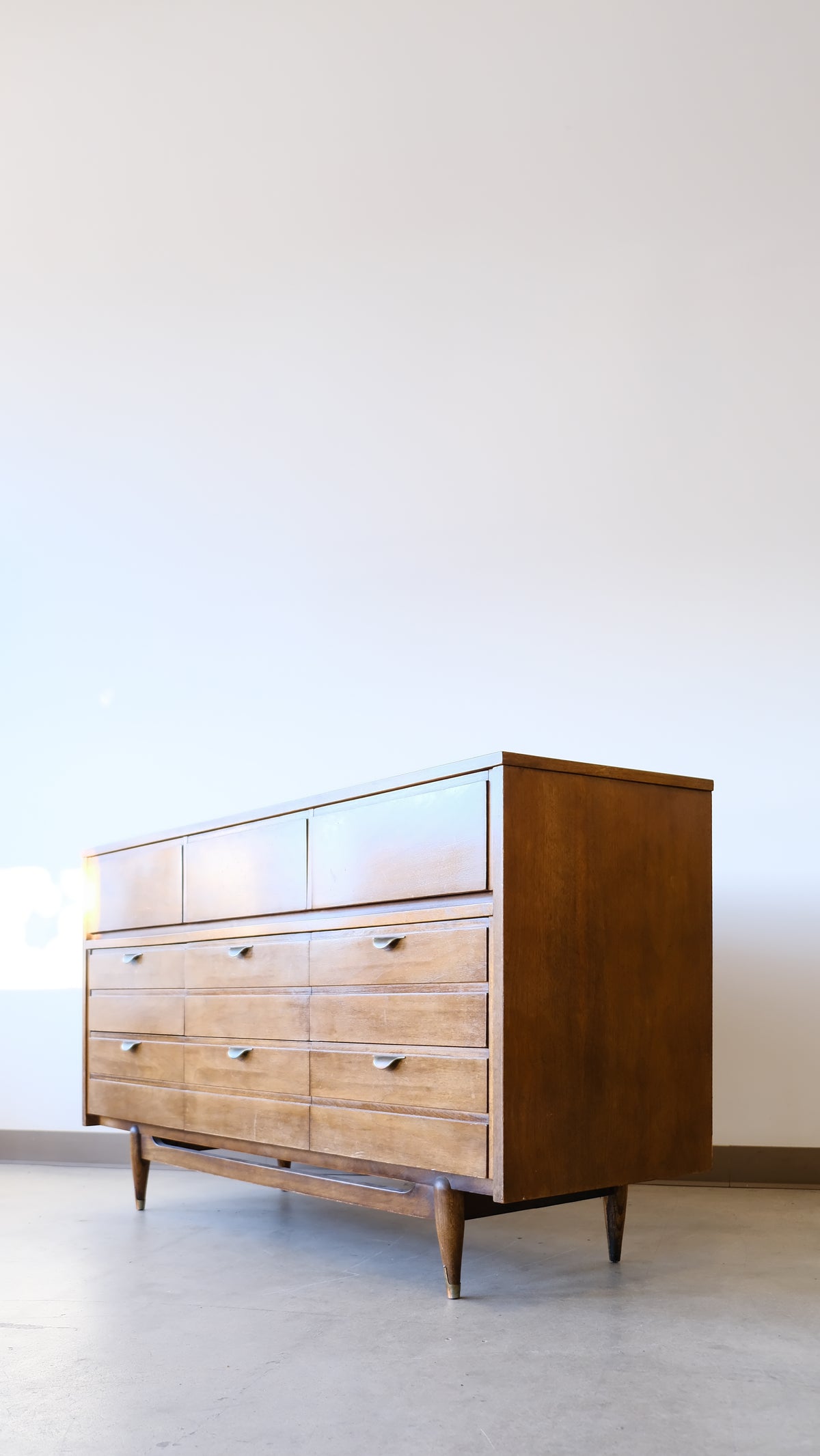 Mainline 9 Drawer Dresser by Hooker