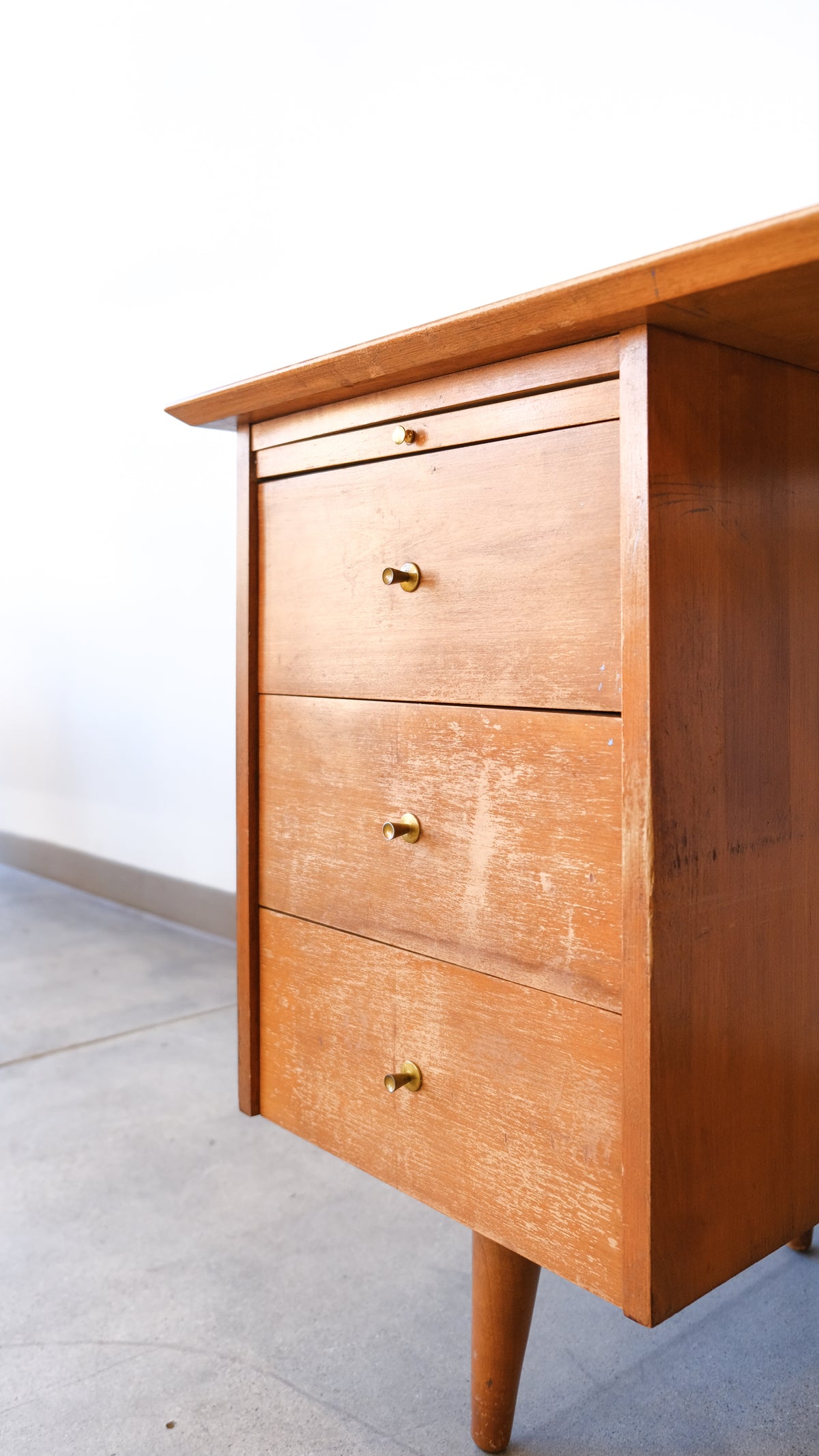 Paul McCobb for Winchendon Mid Century Maple Double Pedestal Desk