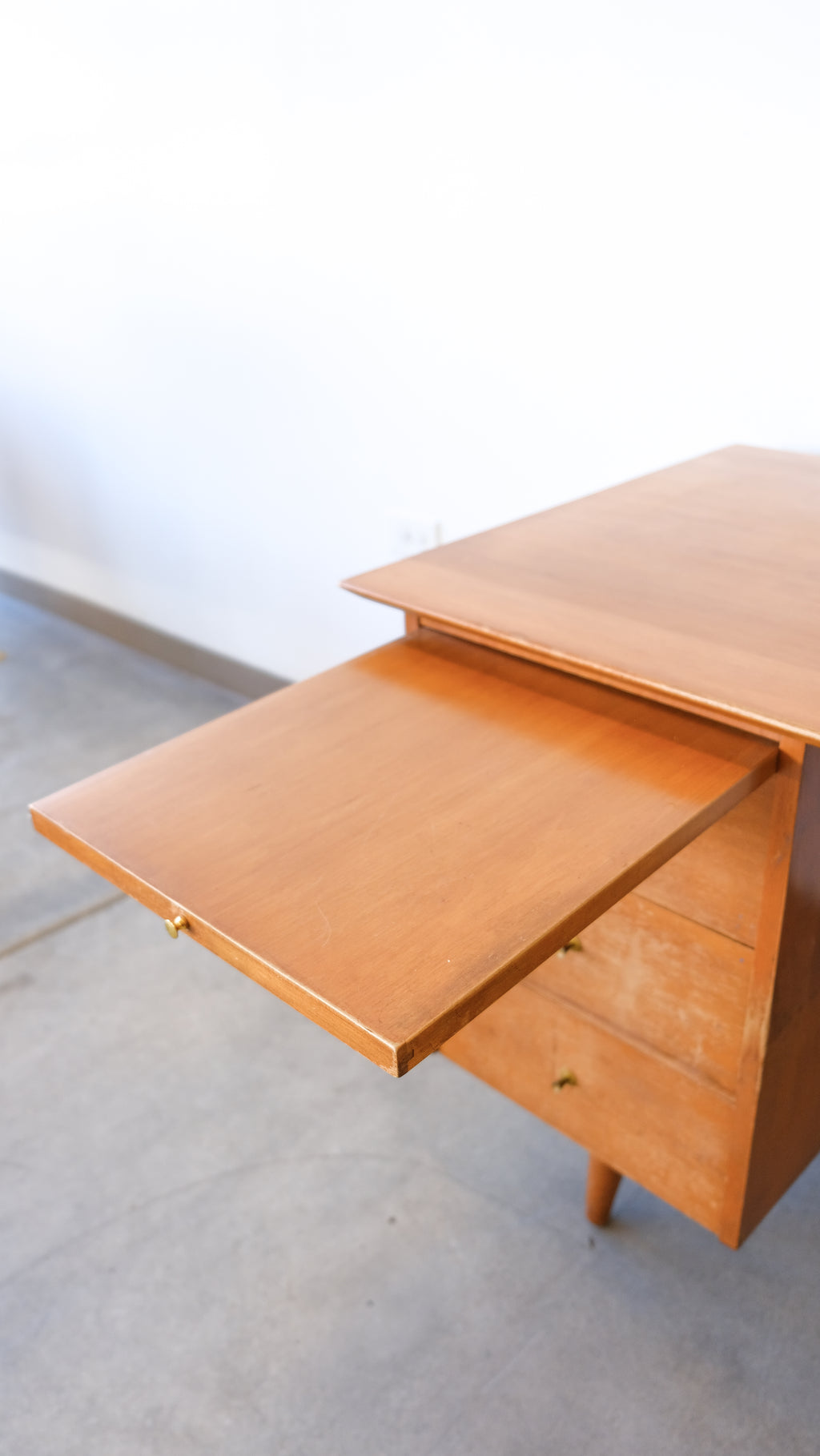 Paul McCobb for Winchendon Mid Century Maple Double Pedestal Desk