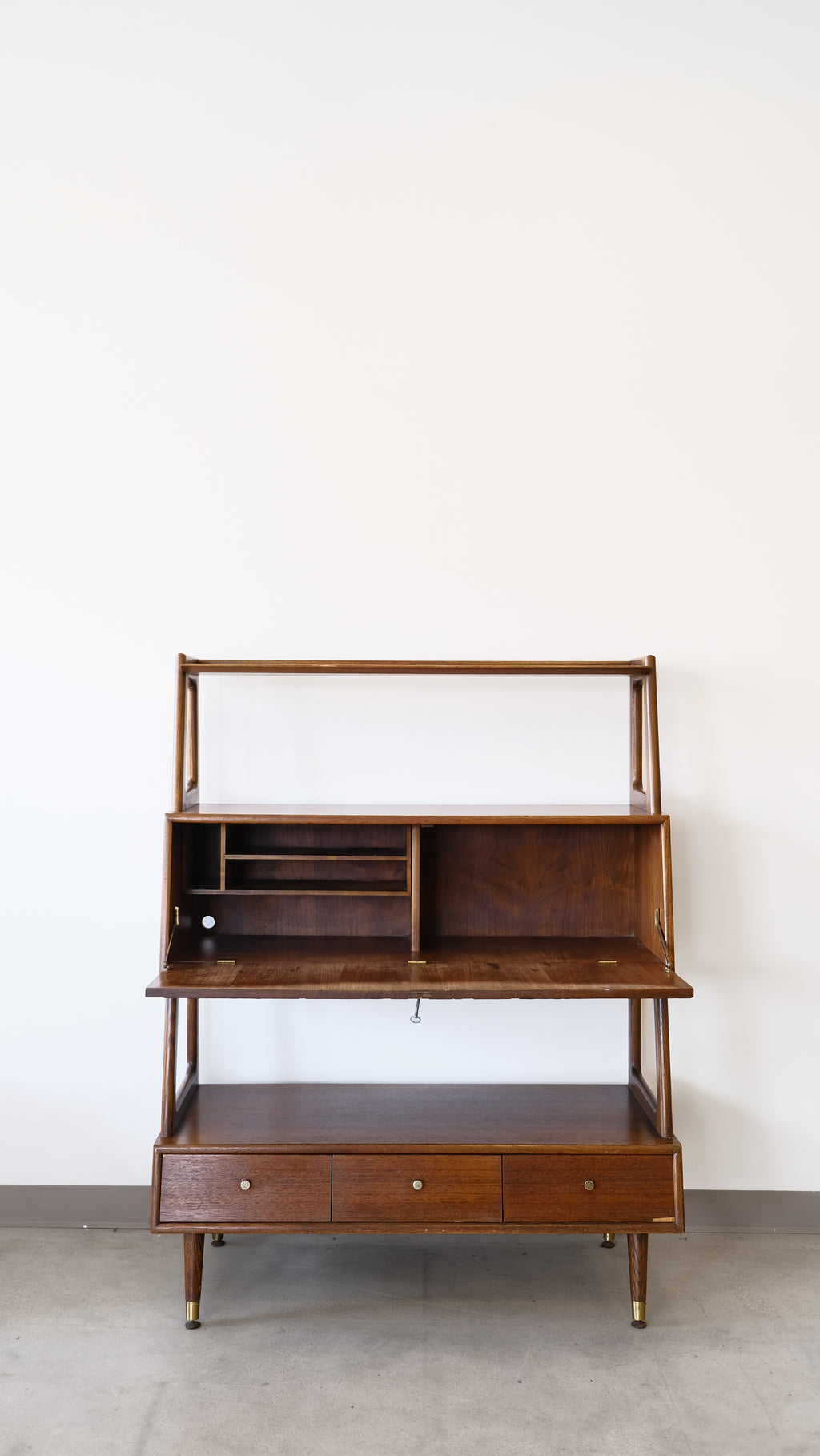 Saginaw Bookcase