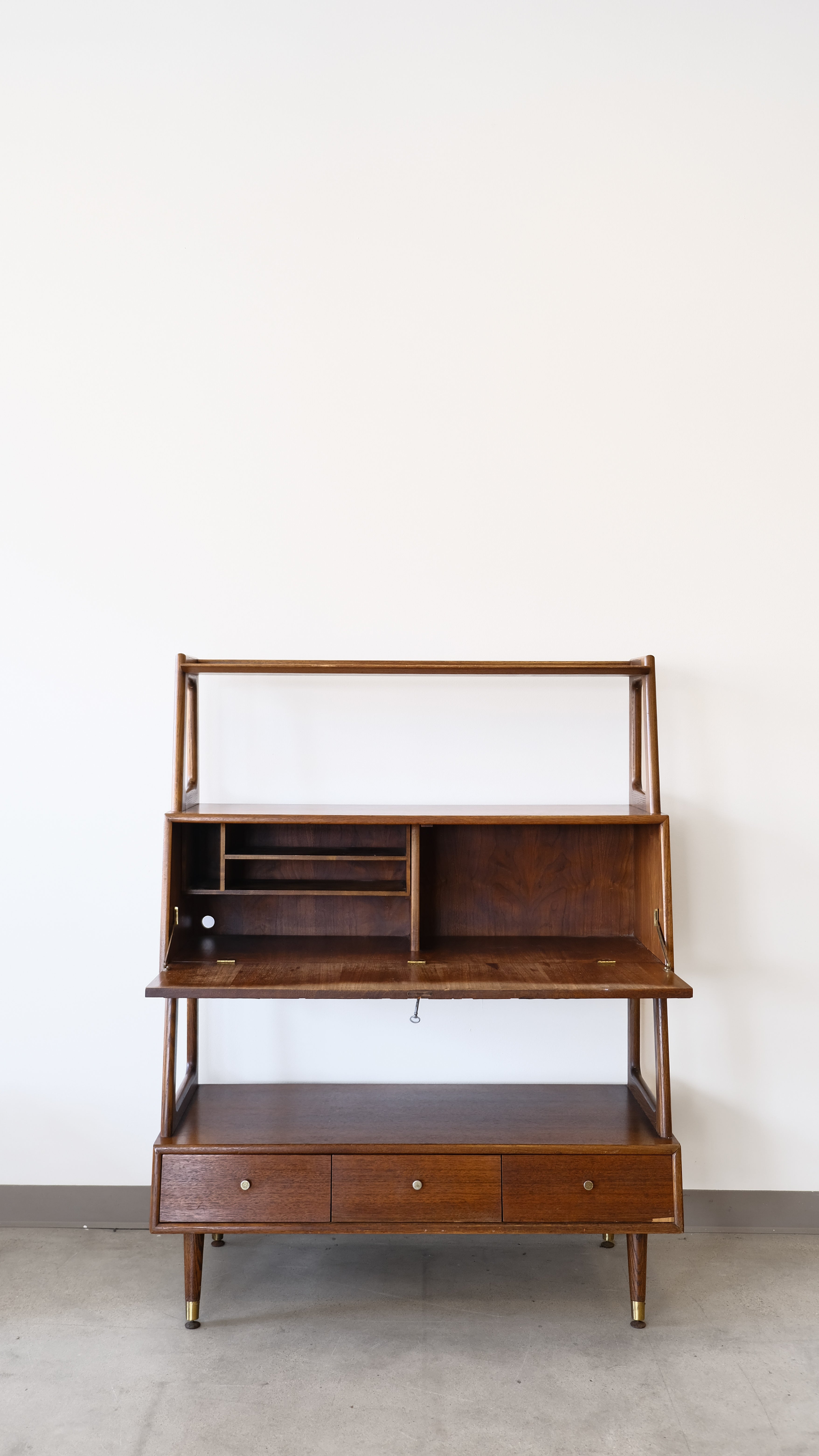 Saginaw Bookcase