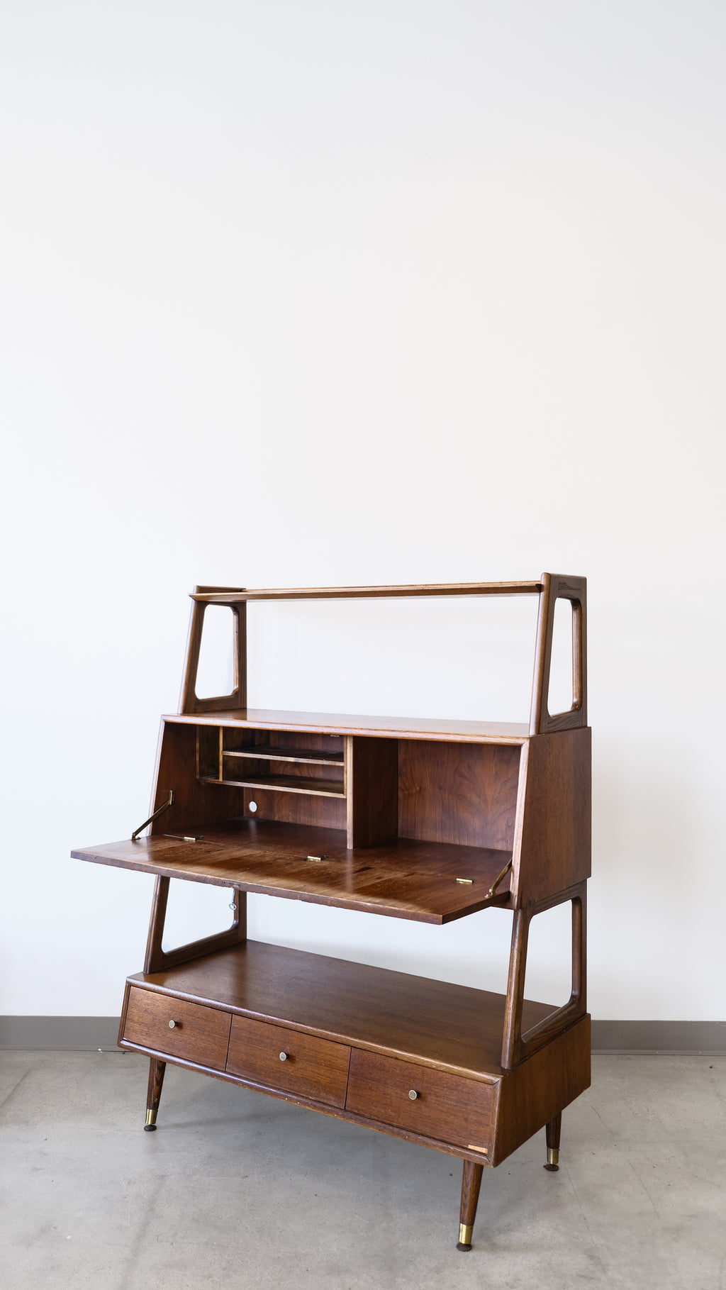 Saginaw Bookcase
