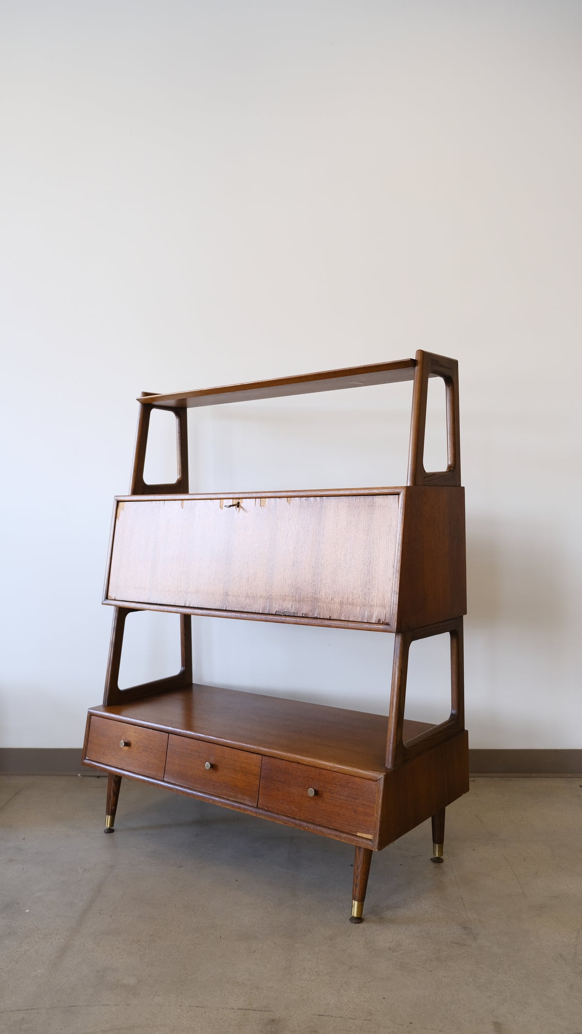 Saginaw Bookcase