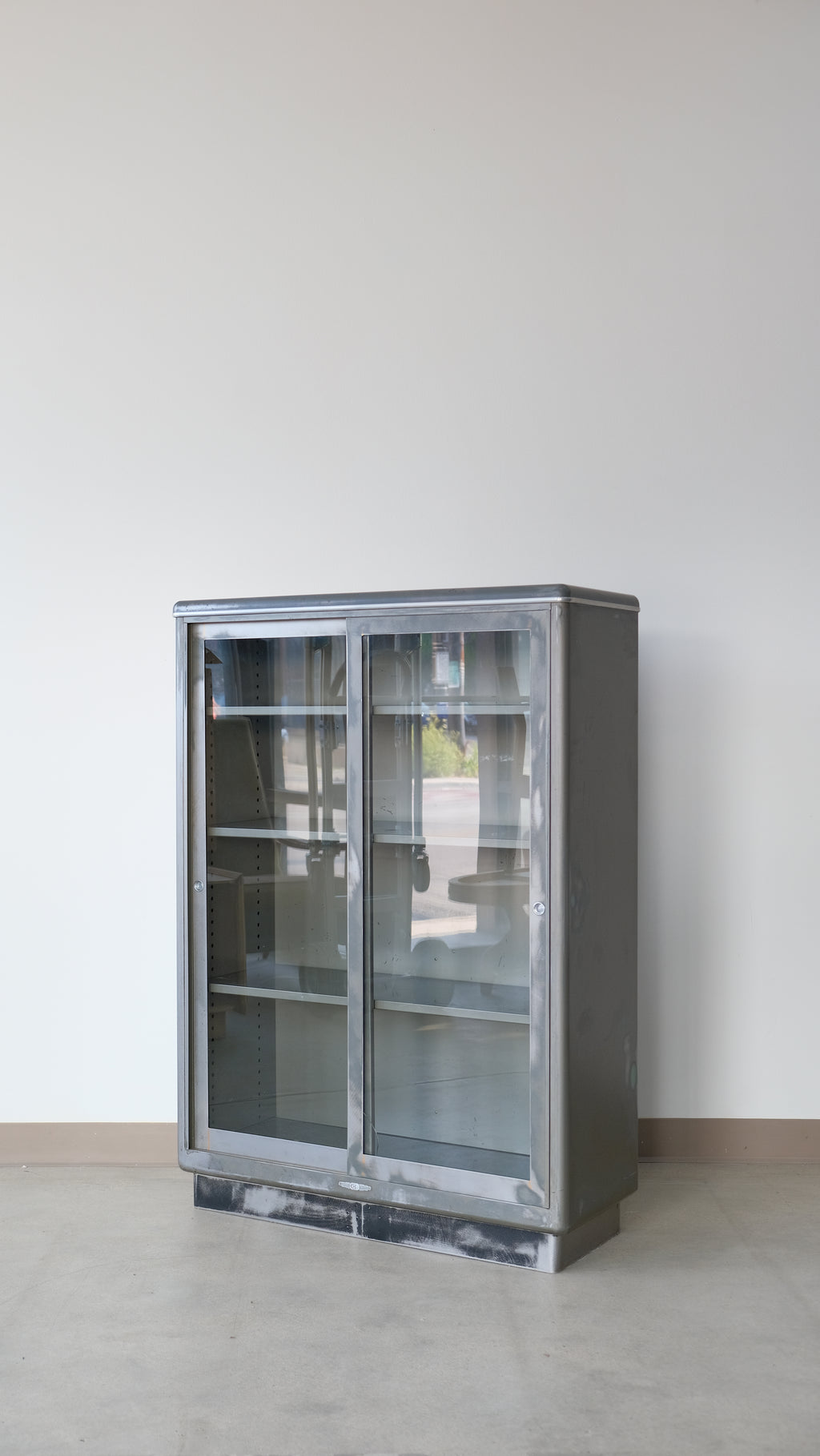Yawman & Erbe Steel Medical Cabinet