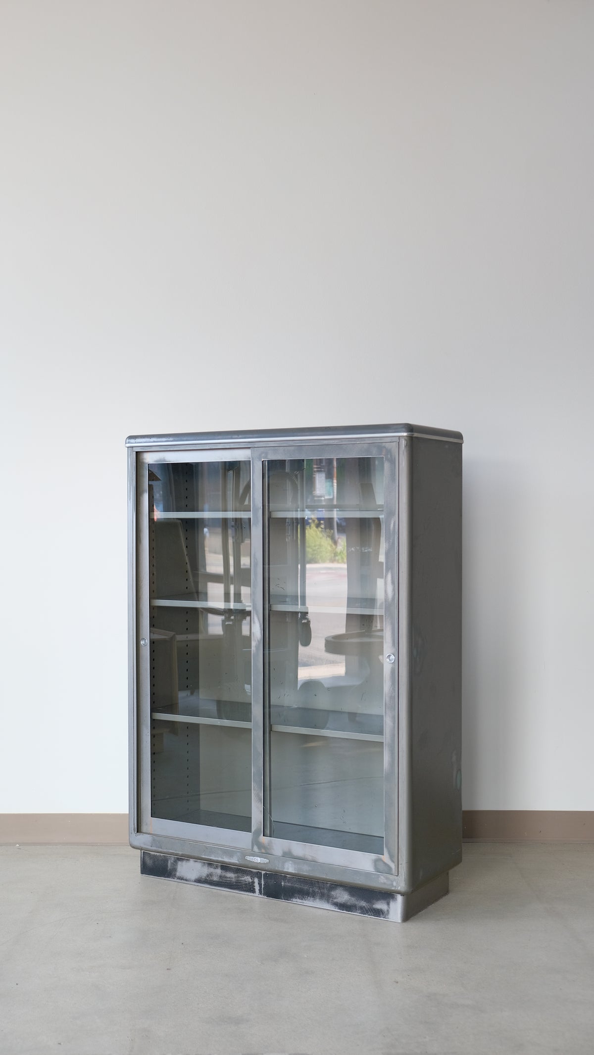 Yawman & Erbe Steel Medical Cabinet