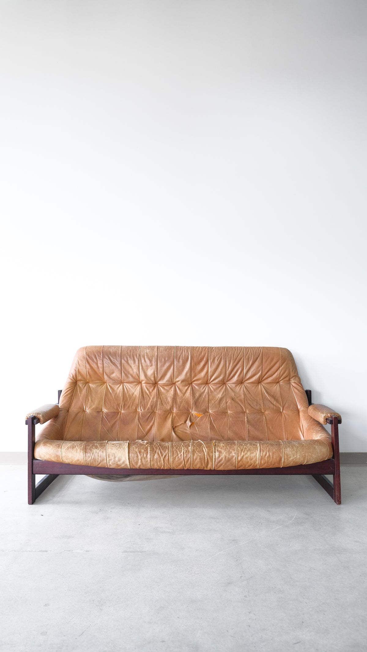 Percival Lafer MP-91 / 163 Earth Line 3 Seater